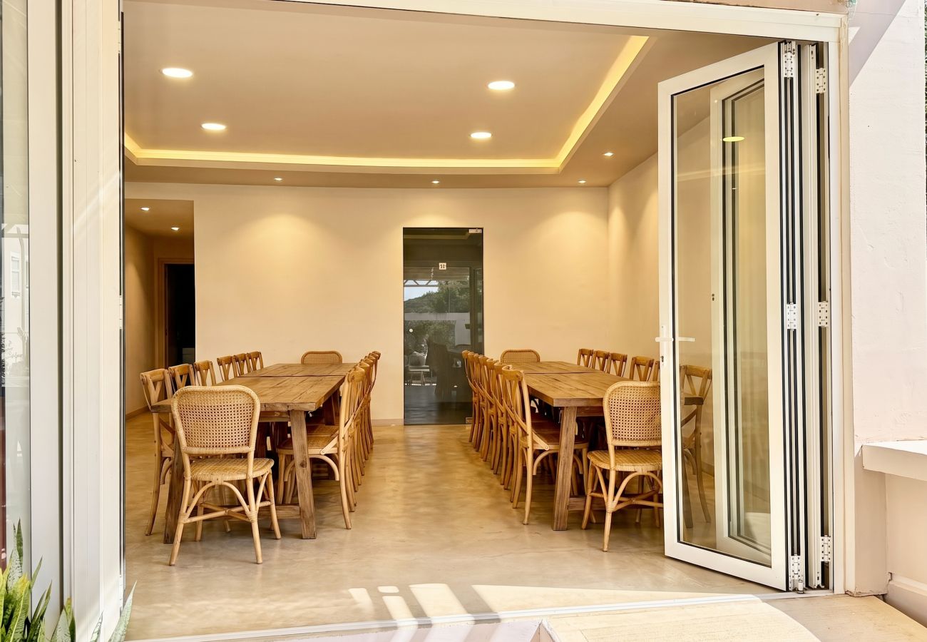 Villa in Ag. Stefanos - Villa Kouros with private pool for up to 32 guests