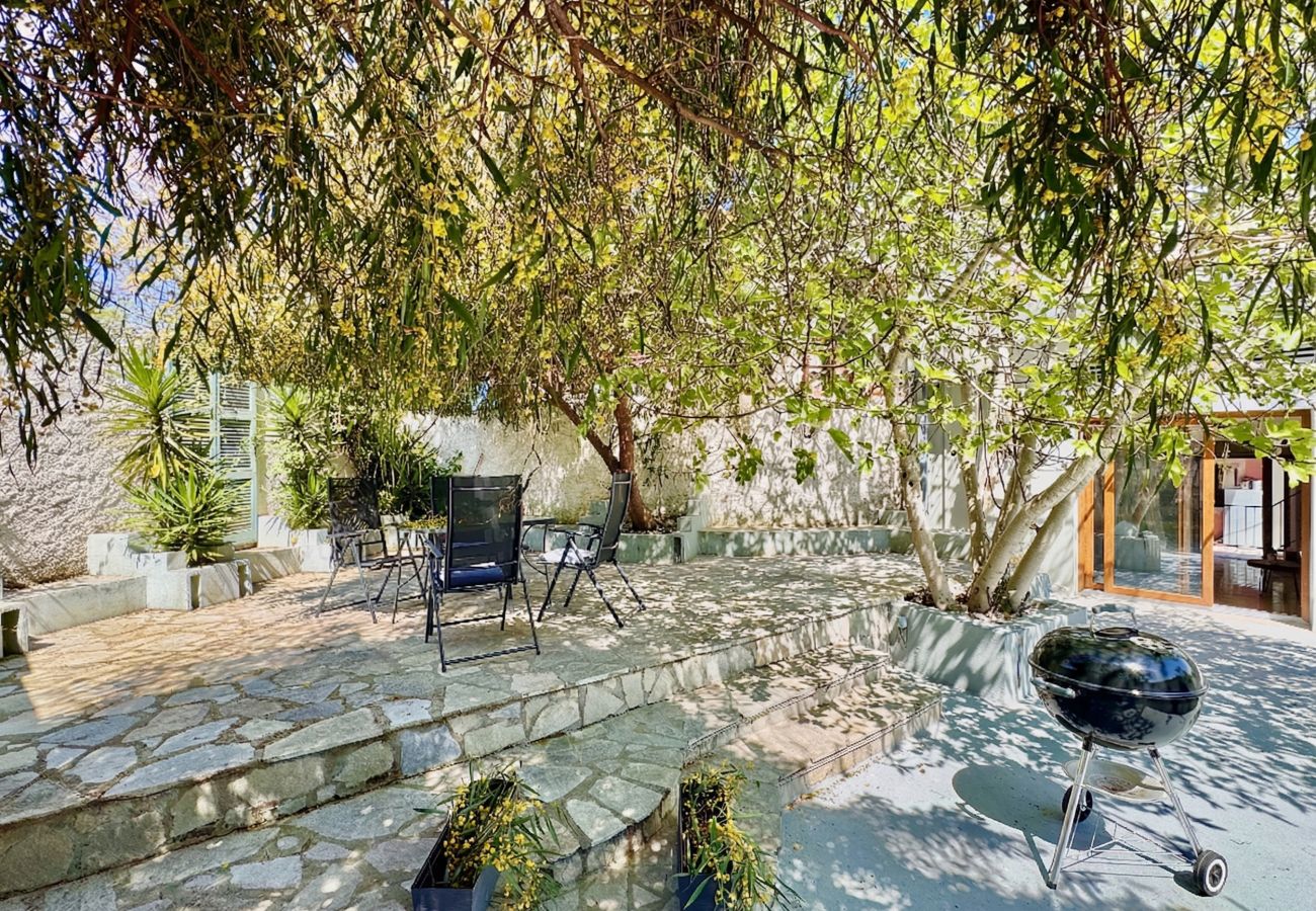 Villa in Roda - Beach Villa Skouna with private pool