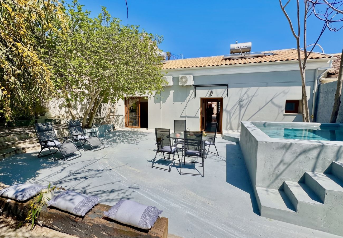 Villa in Roda - Beach Villa Skouna with private pool